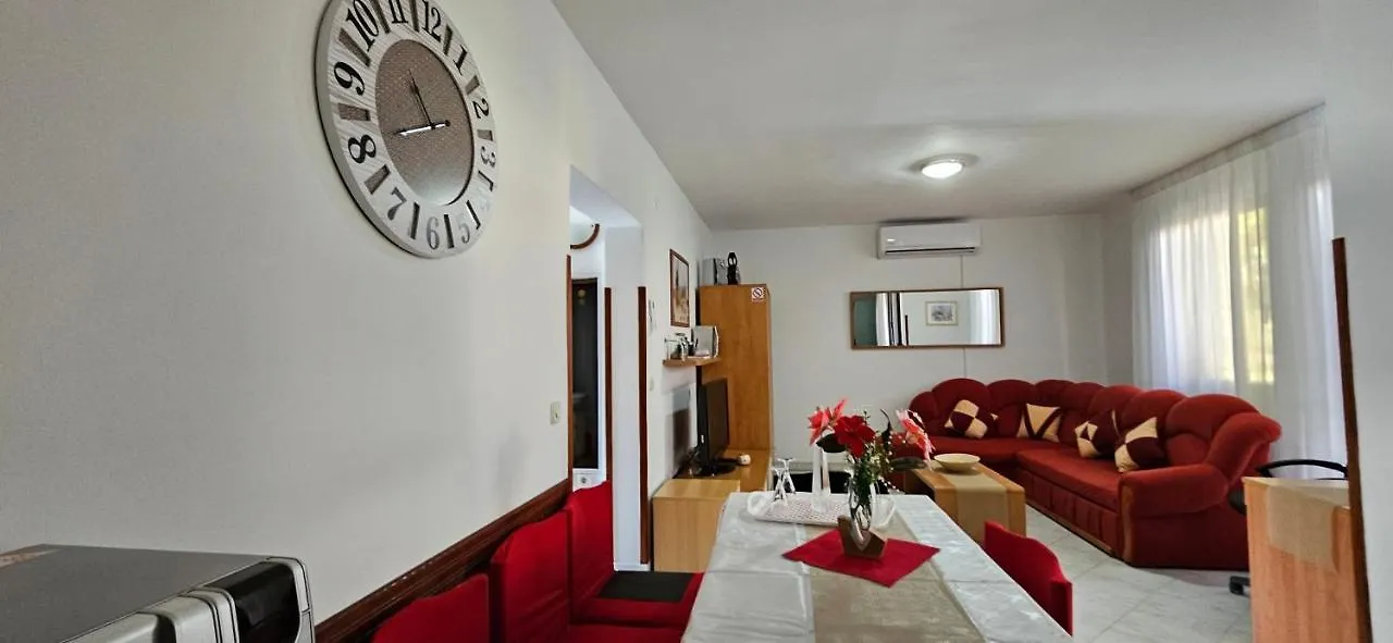 Andela Apartment Pula