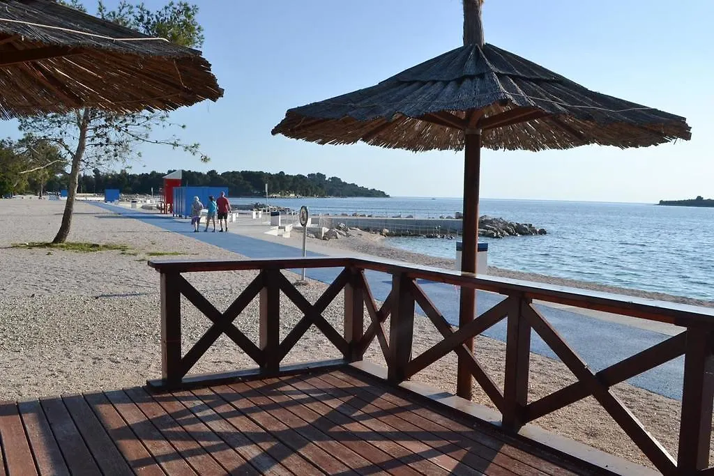 Andela Apartment Pula