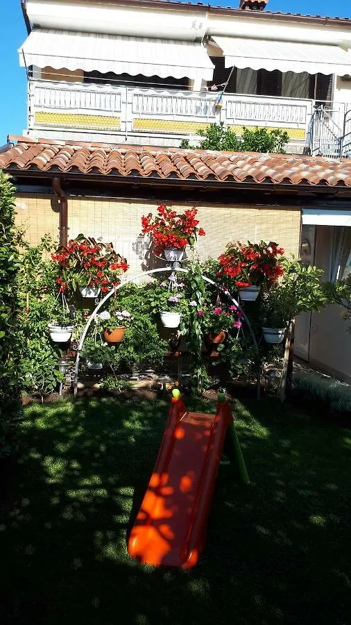 Andela Apartment Pula 0*,